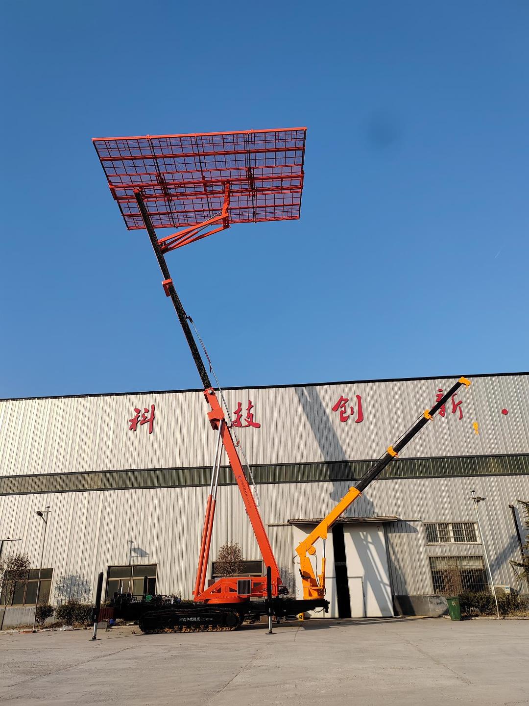 駕駛?cè)A鷹機械小型履帶吊戶外作業(yè)要注意什么？