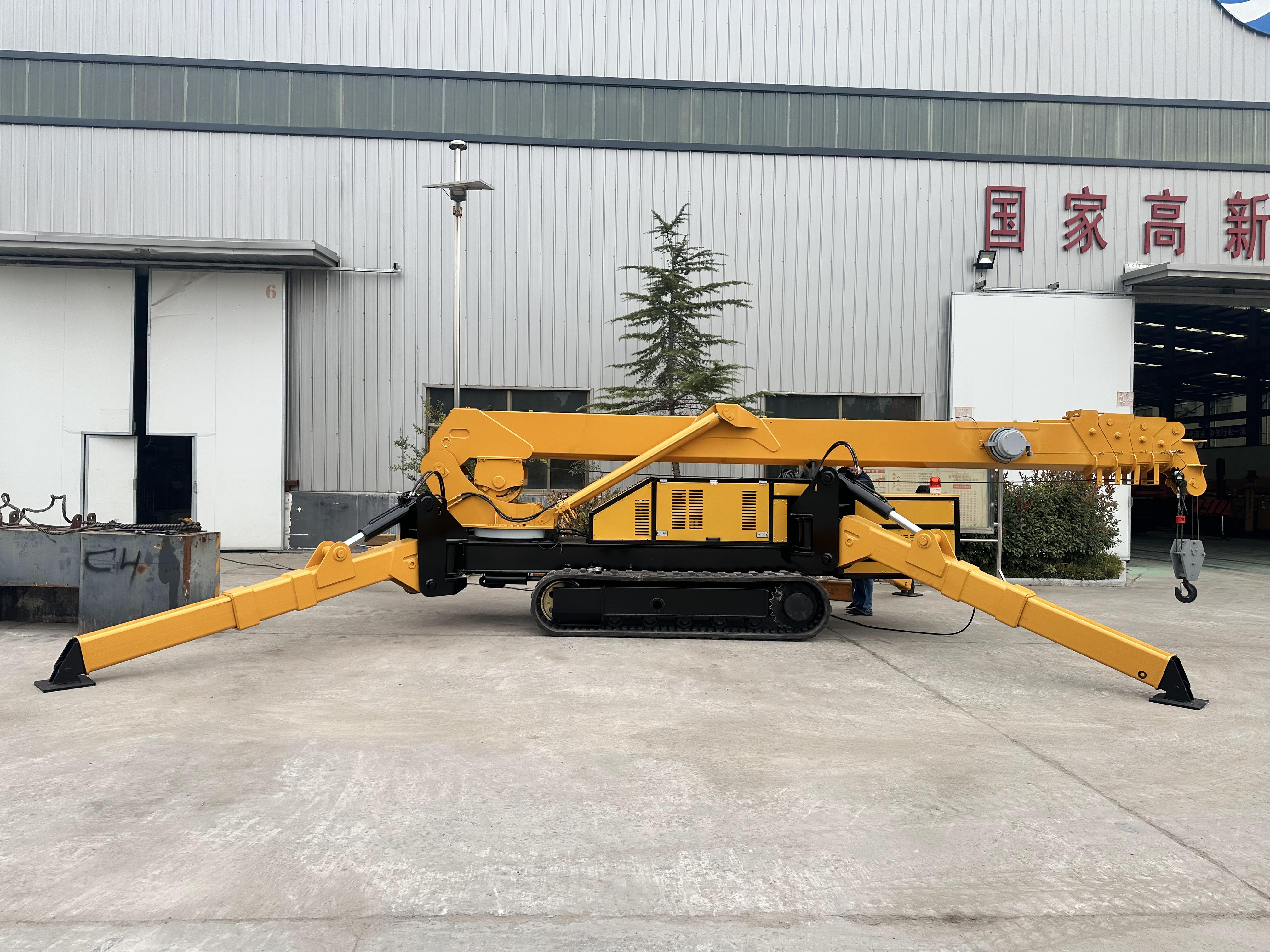 華鷹機械2噸蜘蛛吊車車寬僅0.8米，室內(nèi)吊裝的必備裝修設備